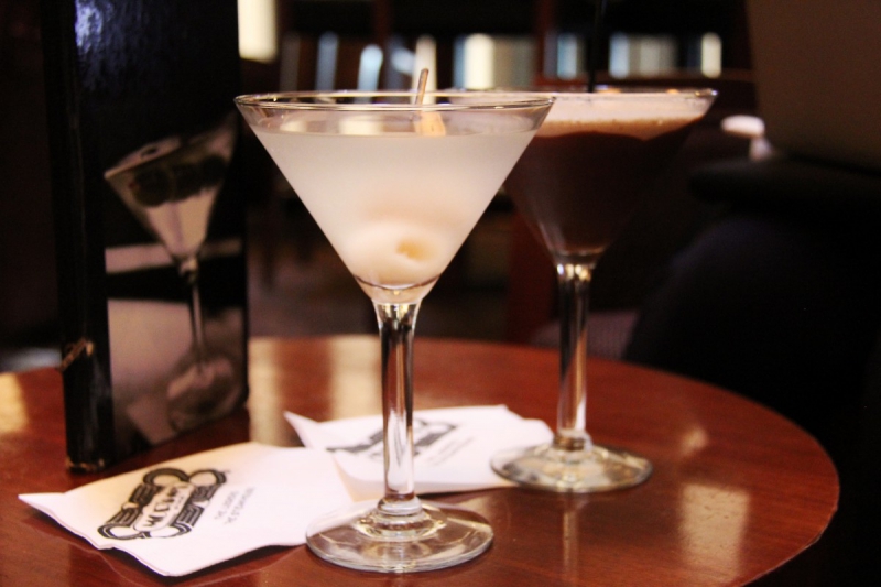 discotheque-BRENON-min_martini_bar_lychee_chocolate_alcohol_liquor_happy_hour_happy-910161